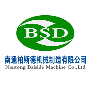 電動(dòng)觀光車(chē)因?yàn)槭遣捎秒娔埽运h(huán)保而沒(méi)有污染